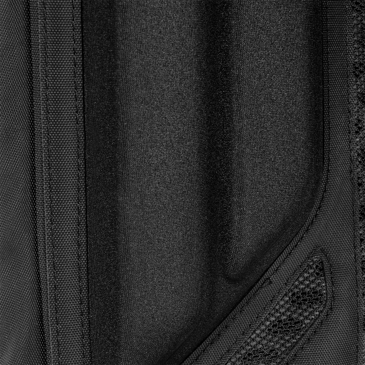 paragon-hydration-pack-v3 Paragon_Black_Texture.png