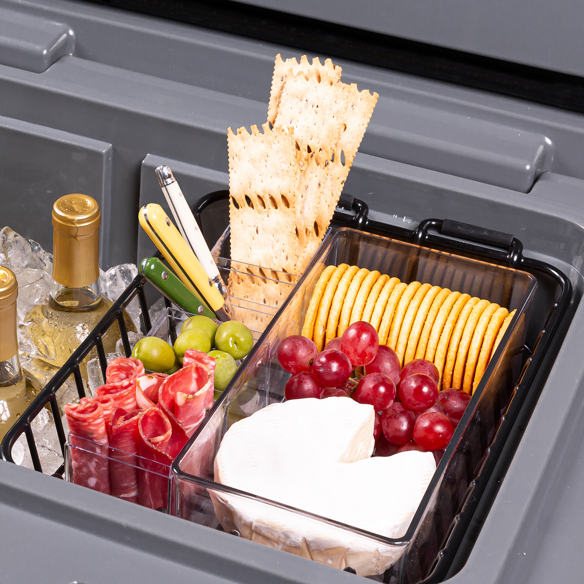 brutank-35qt-55qt-dry-rack-z8 brutank-dry-rack_accessory_alt-1.png
