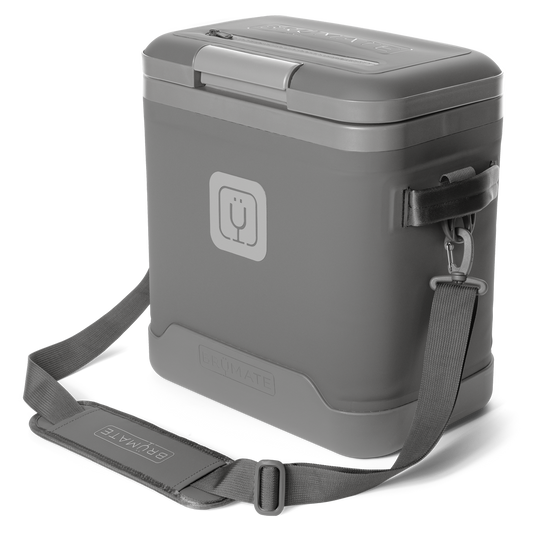 magpack-18-can-c8 magpack_18_graphite_front_strap.png